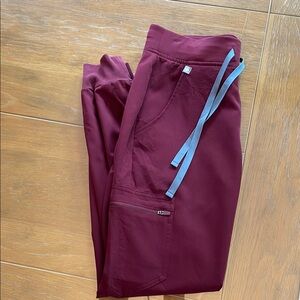 FIGS SCRUB PANTS SIZE XS